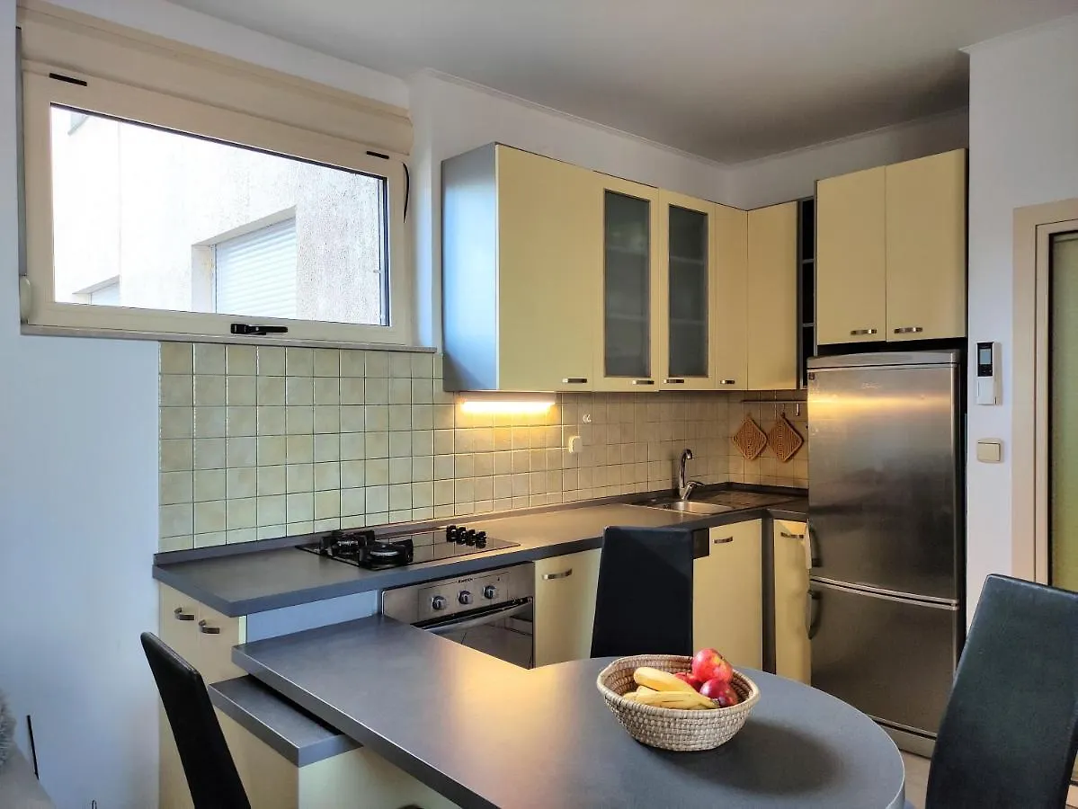 Campanello Apartment Split